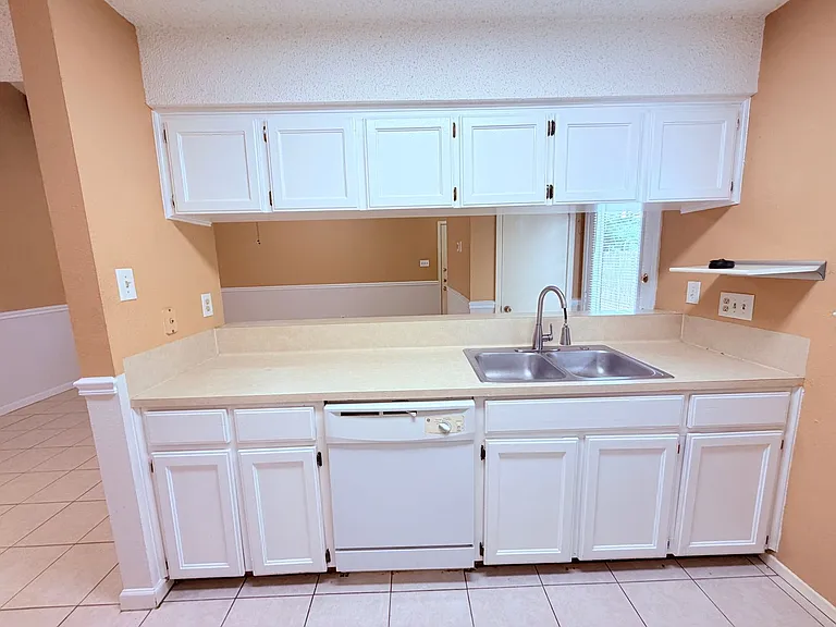 6503 Columbia Oaks Ct — Photo 12