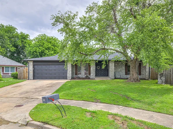 2703 S 112th East Ave, Tulsa, OK 74129