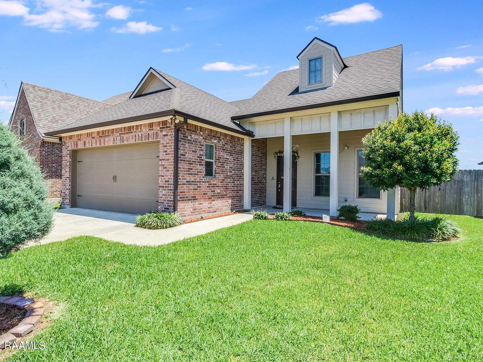 113 San Sebastian Dr, Youngsville, LA 70592 | MLS #24004721 | Zillow