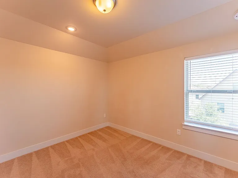 13501 Metric Blvd #46 — Photo 22