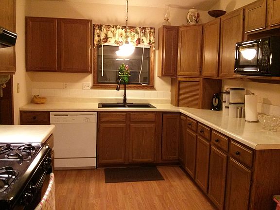 Kitchen with granite sink