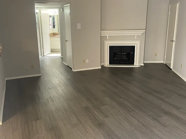600 N Whitnall Hwy — Photo 6