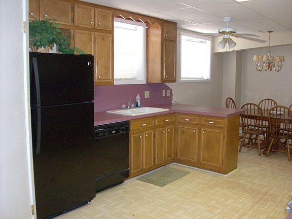 3rd image of 1121 W University Blvd