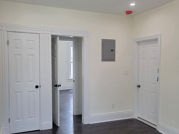 4th image of 35 W Sidney Ave Floor 2