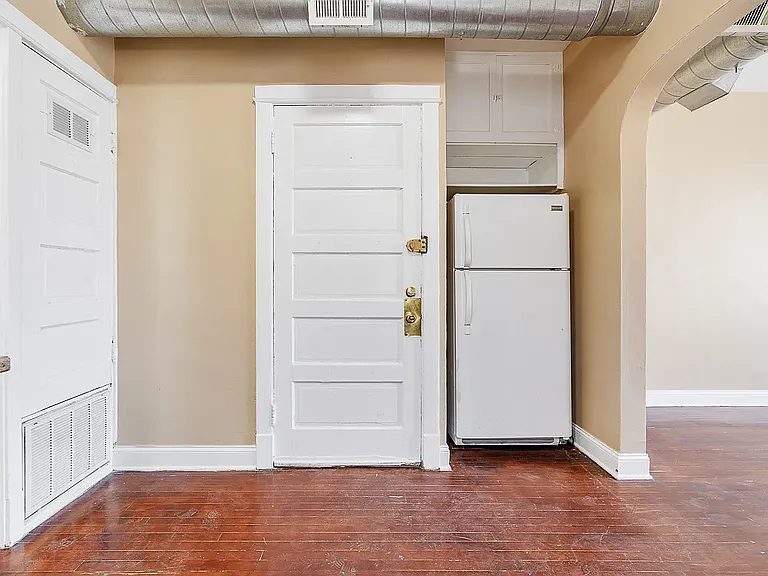 4035 W Armitage Ave #2F — Photo 7