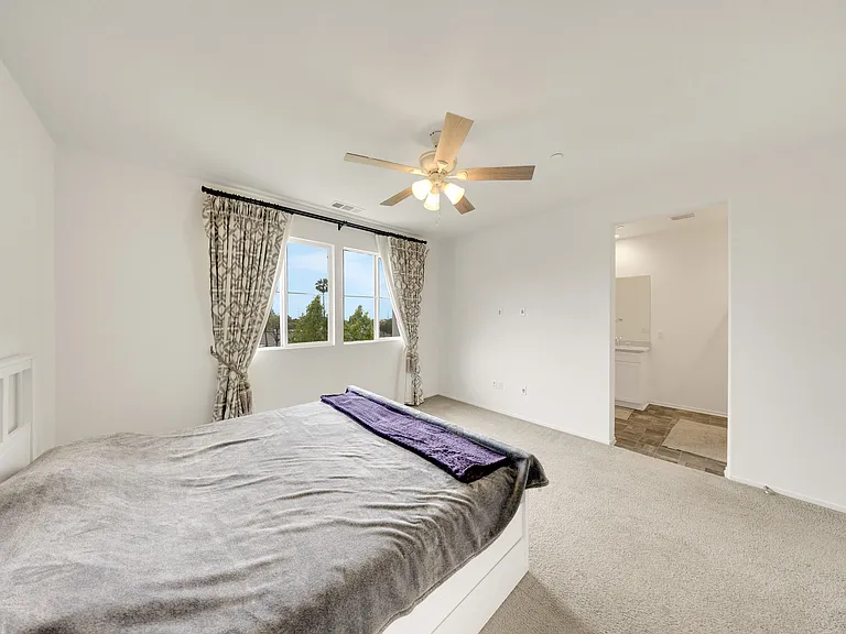 1018 Shiba Ct — Photo 29