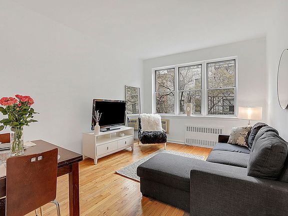 2nd image of 321 E 89th St APT 4E