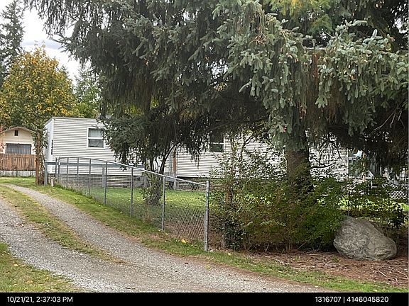 2nd image of 13406 Cedar Ct E
