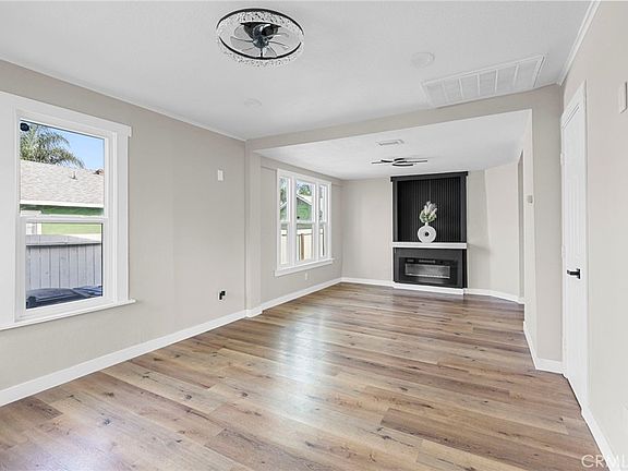 5th image of 3875 Everest Ave