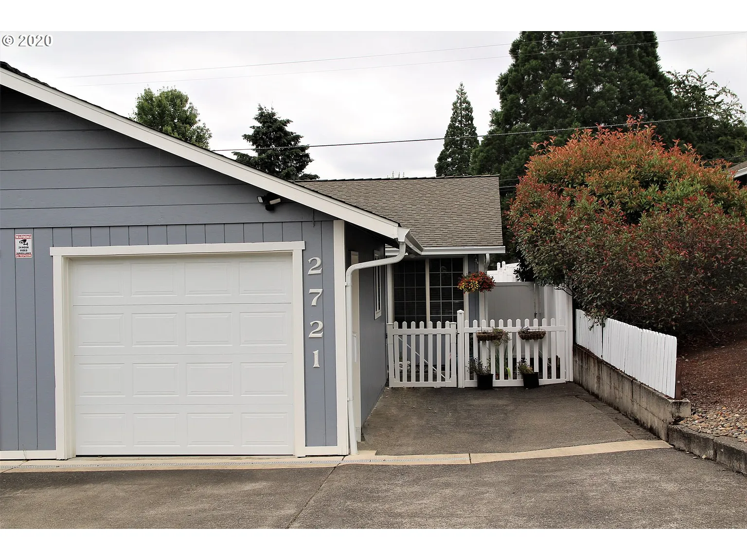 2721 W Lorraine Ave photo 1