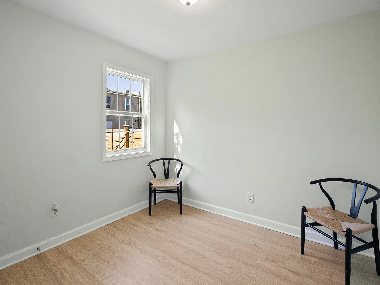 3 bed, 800 sqft, $3,000 — Photo 4