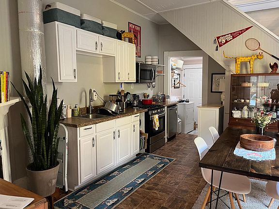 Kitchen - stainless steel with gas stove and dishwasher