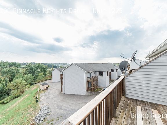 3rd image of 1200 Pinnacle Heights Dr Unit 1225