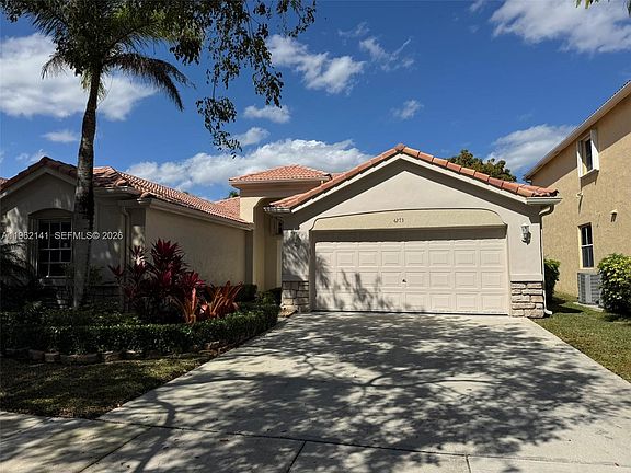 2nd image of 4273 Fox Ridge Dr