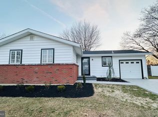 21 Rolling Ln, Hamilton, NJ 08690