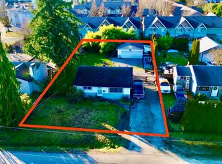 11619 Adair St, Maple Ridge, BC V2X 6R8