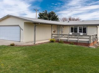 1880 NE 6th St, Redmond, OR
