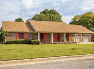 2204 Lancelot Dr SW, Decatur, AL 35603