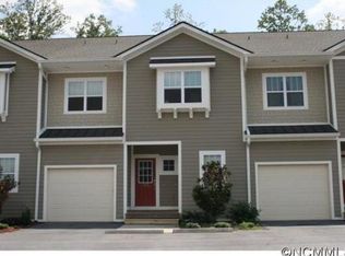 40 Foxden Dr, FLETCHER, NC 28732