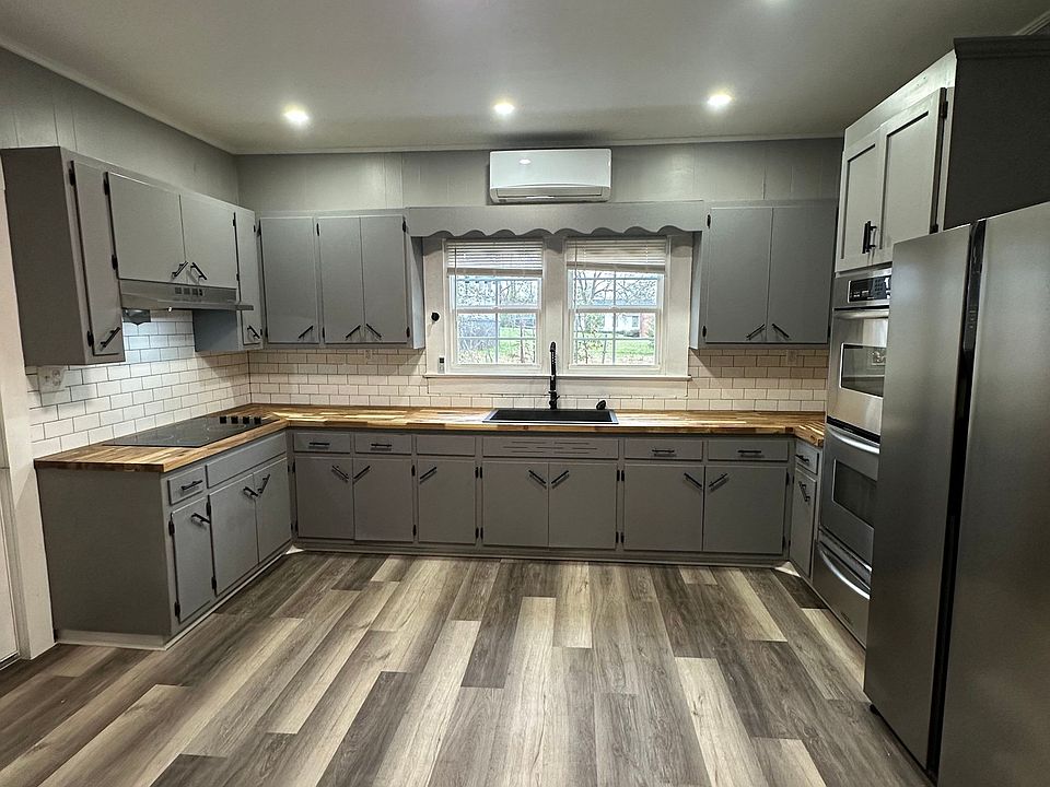 Very Large Kitchen