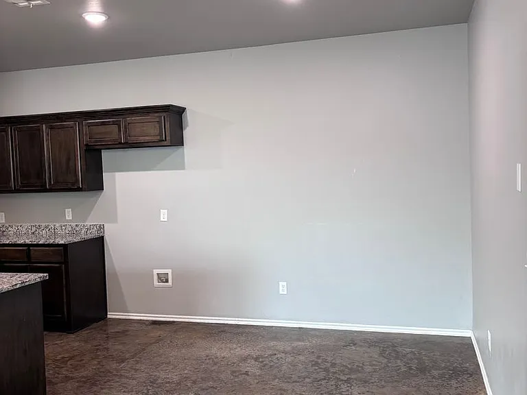 7520 Redbud Villa Ct #B — Photo 9
