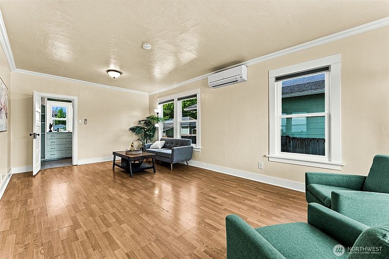 3rd image of 1227 5th Street