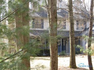 4060 Laplante Rd, Monclova, OH 43542