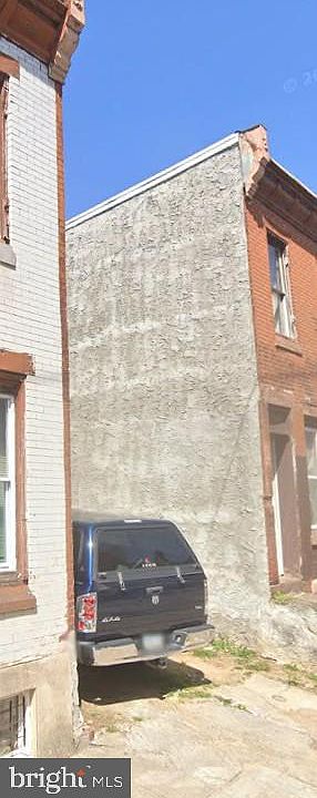 2nd image of 2452 N Colorado St