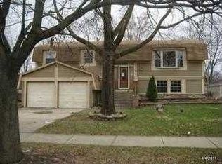 112 S Schmidt Rd, Bolingbrook, IL 60440