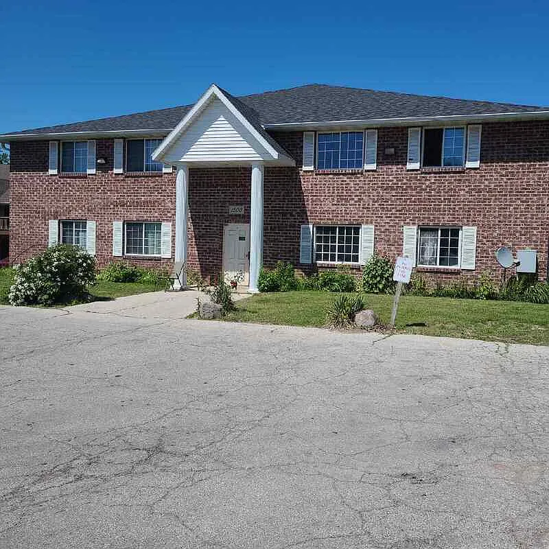 2 bed, 1.0 bath, $1,099 — Photo 3