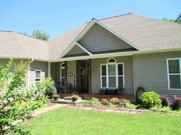 1952 Mountain Rd, Walnut Cove, NC 27052