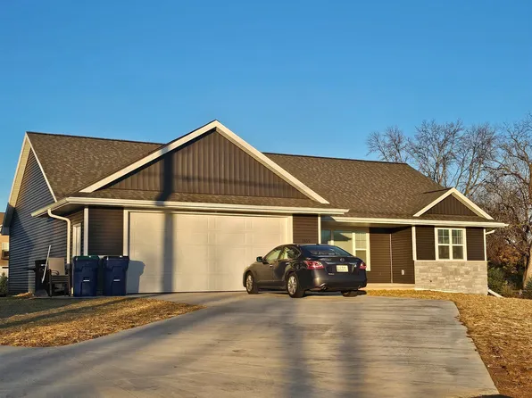 1459 Hoffman Rd, Green Bay, WI 54311