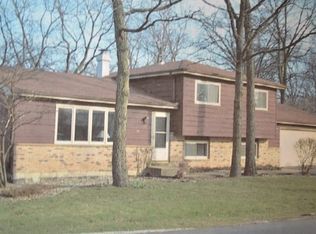 19565 W West Shore Dr, Mundelein, IL