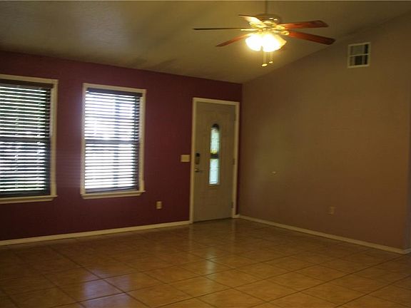 4th image of 1318 Andrew Ct