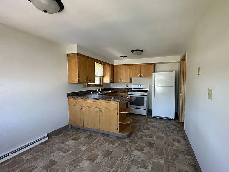 3101-3101A W Morgan Ave — Photo 3