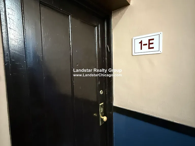 4937 N Whipple St #1E — Photo 18
