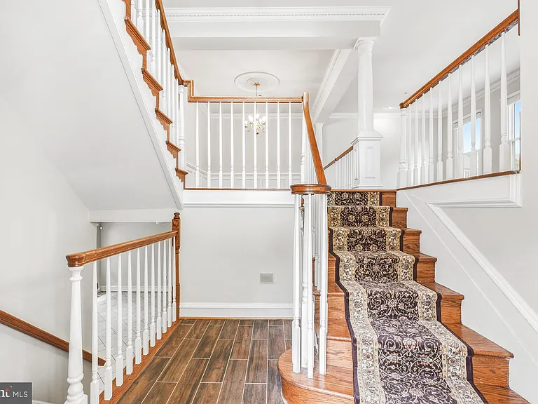 9700 Whitley Park Pl #Townhouse 19 — Photo 3
