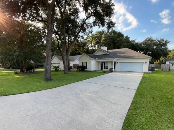 27 Katelyns Way, Beaufort, SC 29907