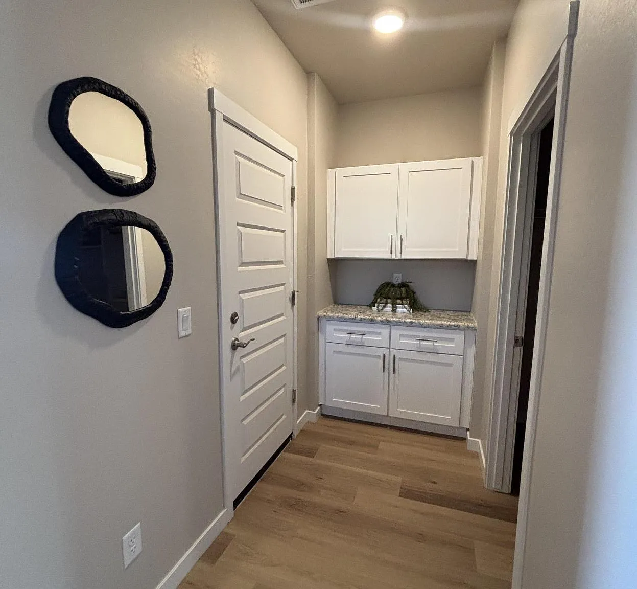 4 bed, 2425 sqft, $2,788 — Photo 2