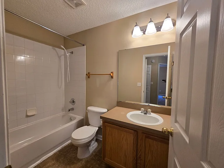 5260 Collins Rd #201 — Photo 20