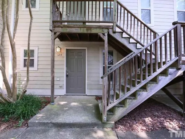 1513 E Franklin St #C, Chapel Hill, NC 27514