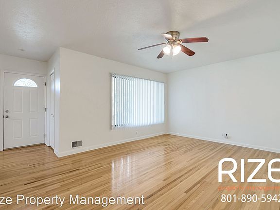 4th image of 2586 E Wilshire Dr