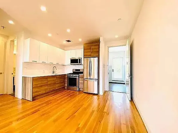 462 Madison Street image 1 of 14