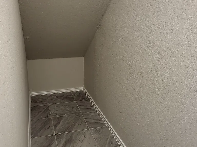 2532 Ayers Dr — Photo 22