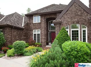 16628 Howard Cir, Omaha, NE 68118