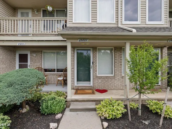 25887 Gatz St, Harrison Township, MI 48045