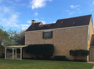 2506 Rustling Oaks Dr, Bryan, TX 77802