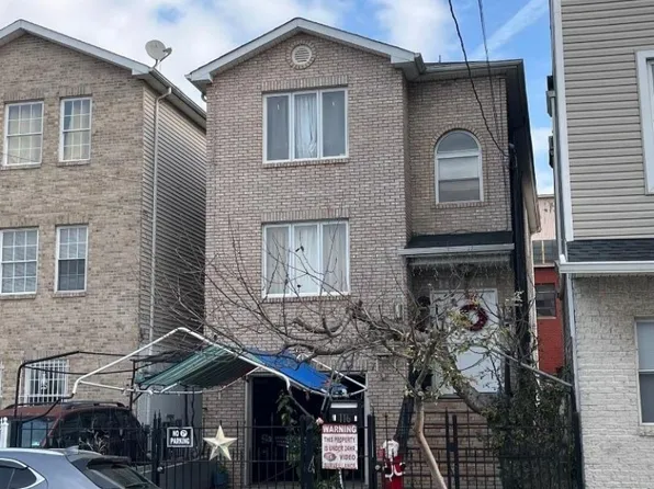 116 Chapel St, Newark City, NJ 07105