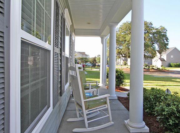 2nd image of 1513 Thoroughbred Blvd