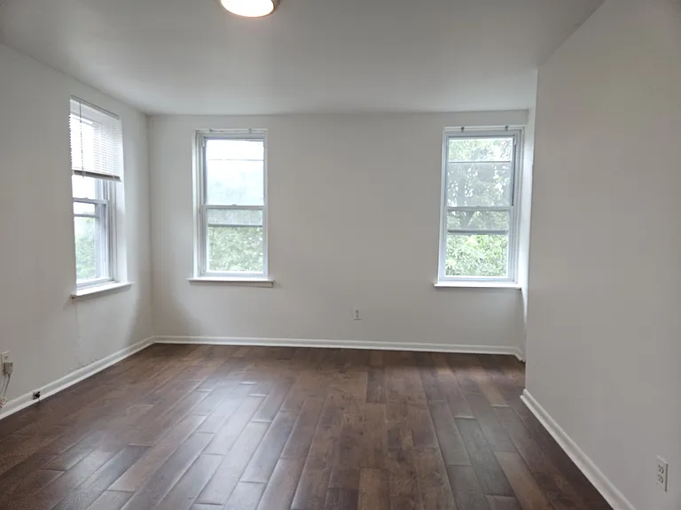 1332 Wagner Ave #C — Photo 5